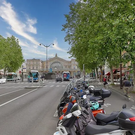 Charming 1br Flat Near Gare De L'est & Canal Saint-martin Apartment *