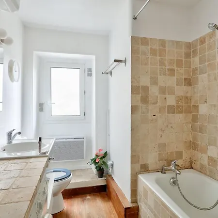 Charming 1br Flat Near Gare De L'est & Canal Saint-martin Paris